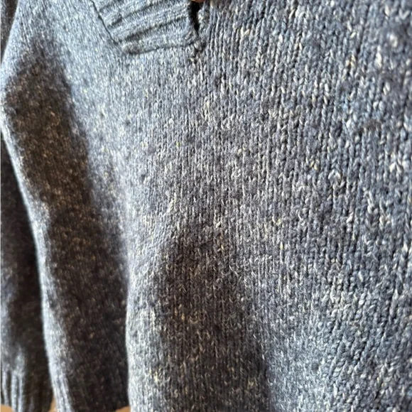 Navy Blue L.L. Bean Women's Sweater - Picture 4 of 5